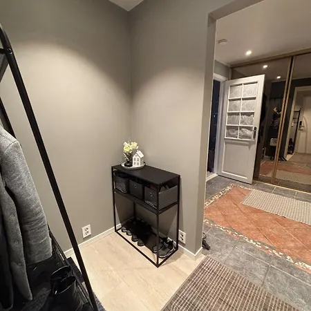 Cozy House Centrally Located And Close To Hiking Areas And Appartamento