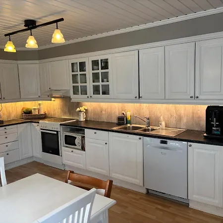 Cozy House Centrally Located And Close To Hiking Areas And Appartamento Bodø