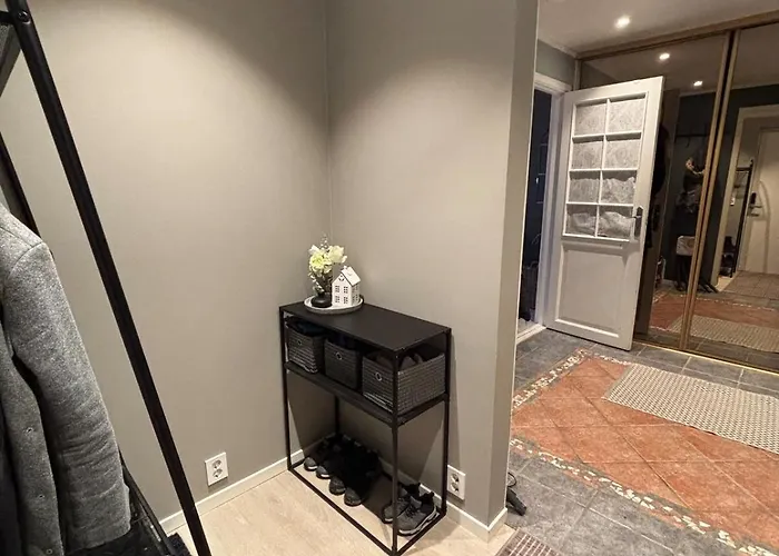 Cozy House Centrally Located And Close To Hiking Areas And Appartamento