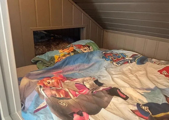 Апартаменты Cozy House Centrally Located And Close To Hiking Areas And Будё